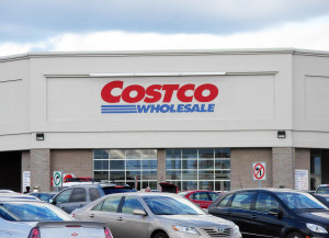 Read more about the article Even People With Food Allergies Can Eat for Cheap at Costco