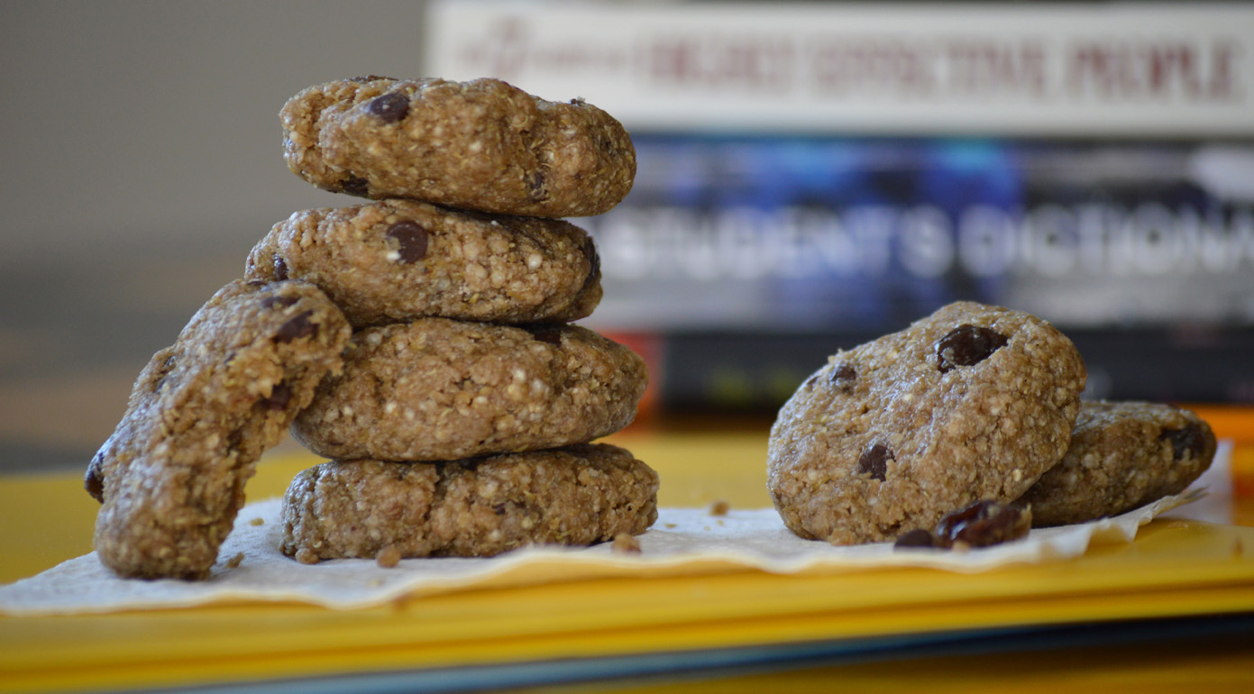 You are currently viewing Rule-Breaking Back-to-School Breakfast Cookies